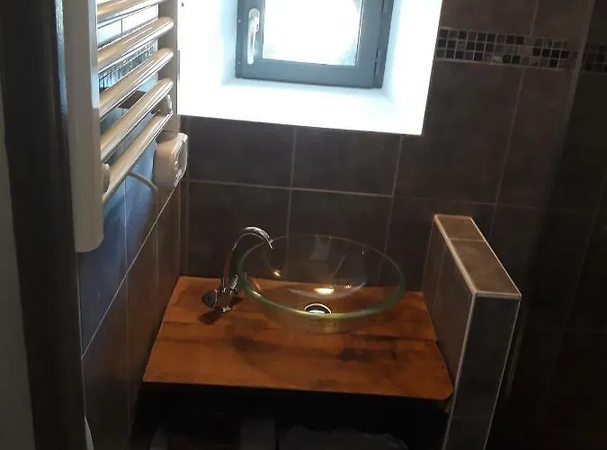 Gæstehus Au Pont D'olt Saint-Côme-dʼOlt