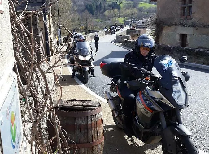 Gæstehus Au Pont D'olt Saint-Côme-dʼOlt