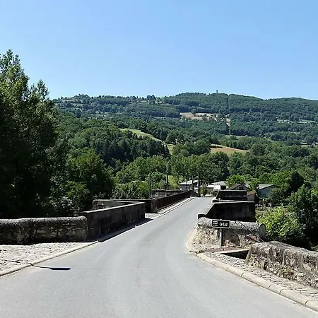 Au Pont D'olt Guest house